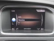 Volvo V40 Cross Country 1.5 T3 Dynamic Edition | Trekhaak | 17' LM | Panoramadak | Leer | PDC v+a | Camera | Stoel-/voorruitverwarming | HK audio |