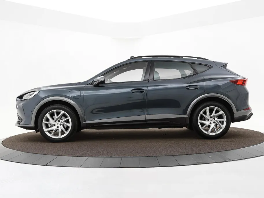 CUPRA Formentor 1.4 TSI e-Hybrid 204pk DSG Essential Limited · Panoramadak · Camera · Elek. Achterklep · Apple/Android Car Play · Keyless ·