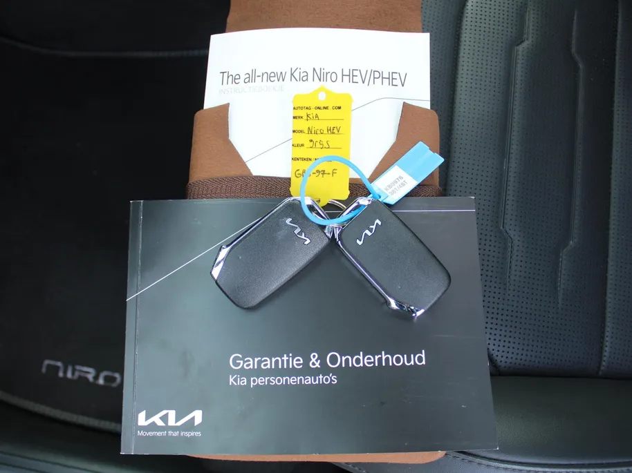 Kia Niro 1.6 GDi Hybrid DynamicPlusLine | Schuif-/kanteldak | Stuur-/stoelverwarming | Cruise adapt. | Camera | Clima | 16' LM |