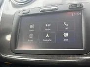 Dacia Sandero 0.9 TCe Tech Road | Trekhaak | Navigatie | Parkeersensoren | Bluetooth | All Season banden | 12 maanden garantie! |