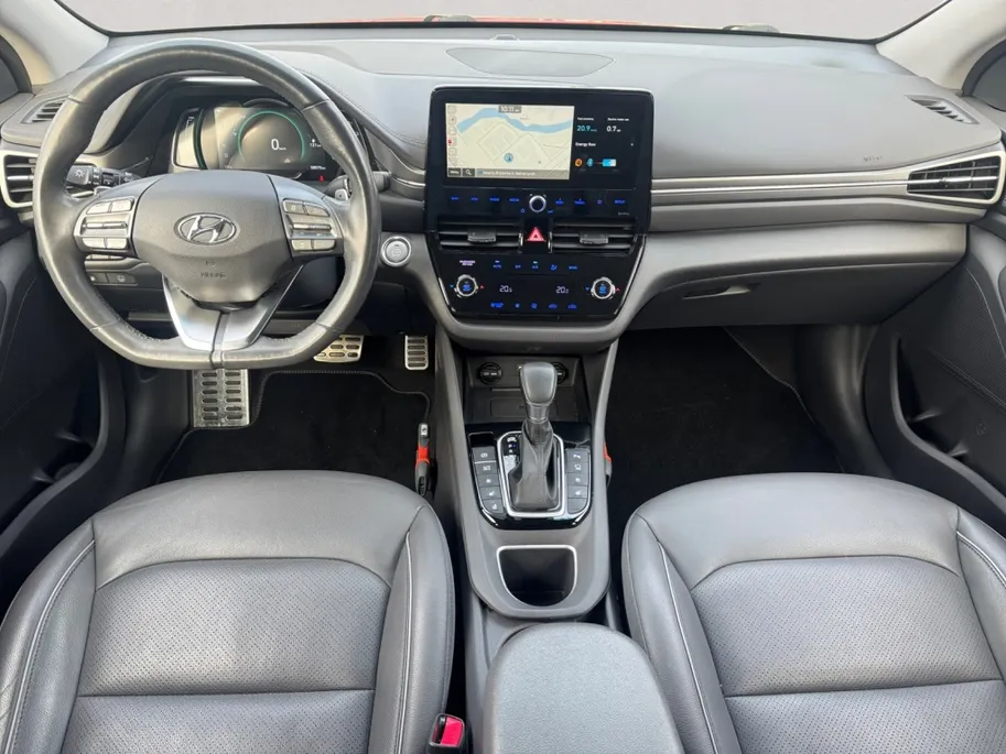Hyundai IONIQ 1.6 GDi Premium +