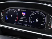 Volkswagen T-Roc 1.5 TSI 150pk DSG R-Line · Camera · Keyless · Dodehoeksensor · Stoelverwarming · ACC · Elek. Achterklep · 18'Velgen · Garantie t/m 19-02-2027
