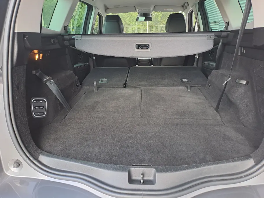 Renault Grand Scénic 1.3 TCe Techno 7p. | Navigatie | Camera | Apple Carplay/Android Auto | Cruise | 7 zitter / persoons