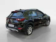 Kia Stonic 1.0 T-GDi MHEV DynamicLine Navigatie | Climate Control | Cruise Control | Apple CarPlay & Android Auto | Resterende fabrieksgarantie TM 150.000 KM | 2035