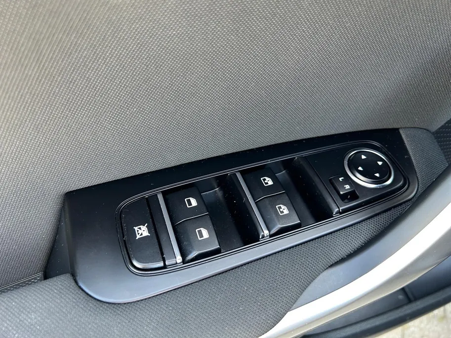 Kia Ceed Sportswagon 1.0 T-GDi ComfortLine | Navigatie | Apple Carplay/Android | Climate Control | Cruise Control | Metallic |