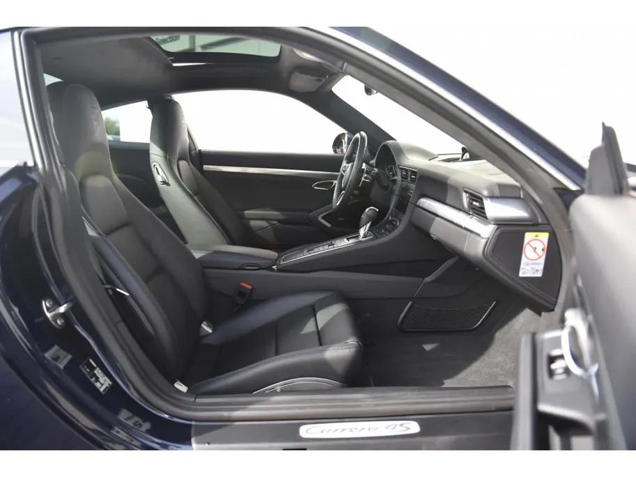 Porsche 911 3.0 Carrera 4S
