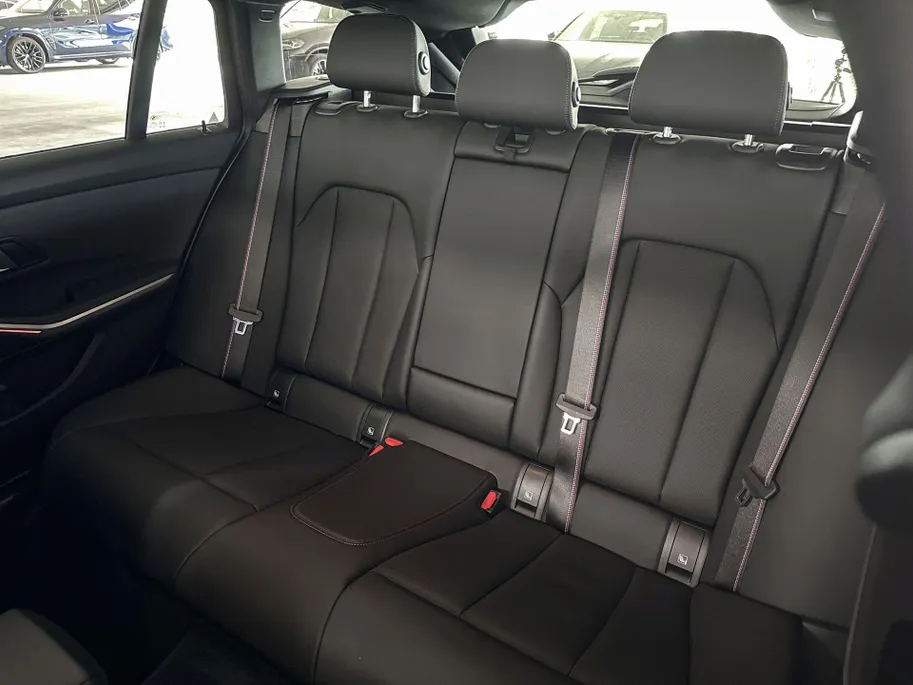 BMW 3 Serie Touring 330e