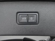 Audi Q7 55 TFSIe 280kW/381PK quattro S Line · Panoramadak · Trekhaak · Luchtvering · 360gr camera · Dodehoeksensor · 21'' · Servosluiting · Adaptive Cruise Control ·