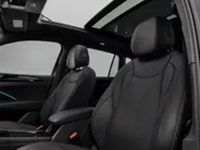 Volkswagen Tiguan 1.5 272pk DSG eHybrid R-Line Edition · Panoramadak · Wegklapbare Trekhaak · Leder · Harman Kardon · 360 Camera · Stoel ventilatie · Massage · 20'' Inch · Garantie t/m 04-09-2030 of 100.000km
