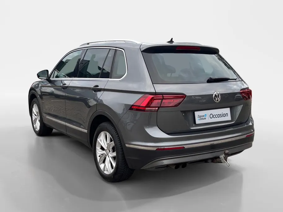 Volkswagen Tiguan 2.0 TSI 4Motion Highline | Trekhaak | Adapt. Cruise Control | Stoelverwarming | Climate Control | Parkeersensoren |