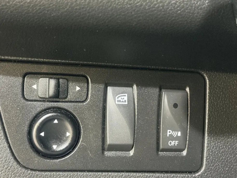 Dacia Spring Comfort Plus 27 kWh Automaat | 1e eigenaar | Navi | Bluetooth | Apple CarPlay/Android Auto | Lichtmetalen Velgen | Parkeersensoren | Airco | Elektrische Ramen |