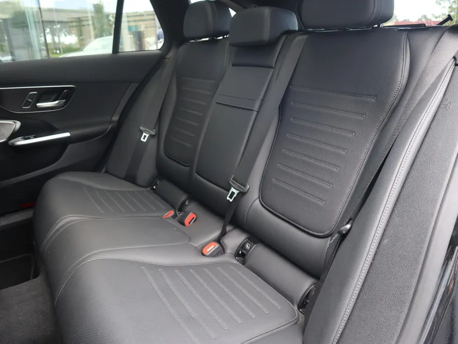 Mercedes-Benz C-Klasse Estate 300 e Business Solution AMG
