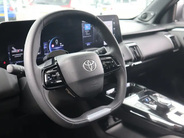 Toyota Urban Cruiser Executive 61 kWh