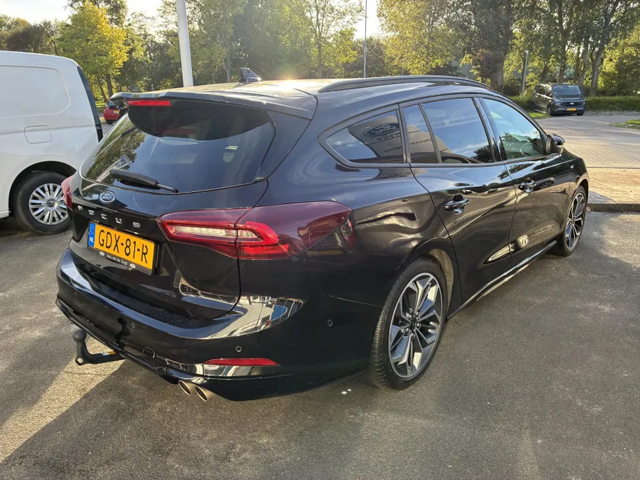 Ford Focus Wagon 1.0 EcoBoost Hybrid ST Line X AUTOMAAT & winterpakket