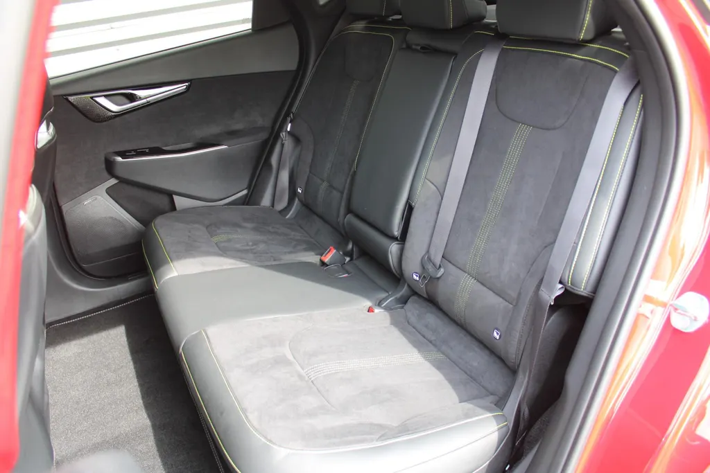 Kia EV6 GT AWD 77.4 kWh | Performance | BTW Auto | Orig. Ned. | 585 PK | Meridian Audio | 17% bijtelling |