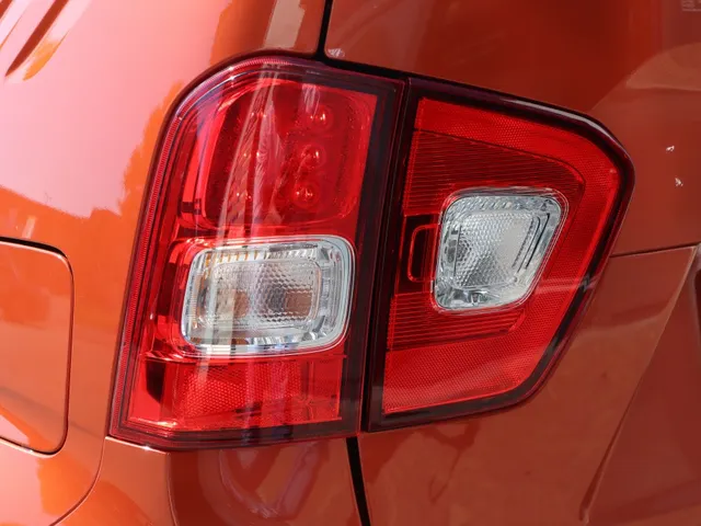 Suzuki Ignis 1.2 Select Hybrid Carplay | Camera
