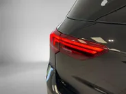 Volkswagen Golf 1.5eTSI/150PK R-Line DSG · Navigatie · Harman/Kardon sound · Camera · Apple/Android Car Play · Garantie t/m 05-10-2030 of 100000km.