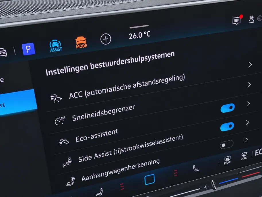 Volkswagen Tiguan 1.5eHybrid 200kW/272PK R-Line · Panoramadak · Trekhaak · 360°Camera + Parkeersensoren · Garantie t/m 20-07-2030 of 100000km.