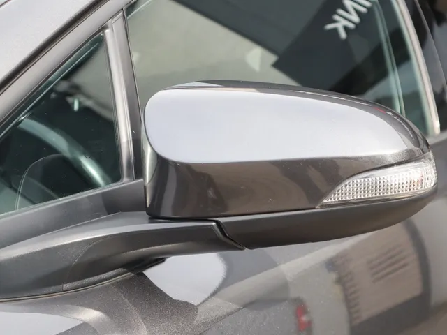Toyota C-HR 1.8 Hybrid Style Trekhaak | All Seasonbanden | Stuur en stoelverwarming