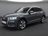 Audi Q5 50 TFSI e quattro S edition · Trekhaak · Adaptive Cruise Control · Apple/Android Car Play · Dodehoeksensoren · Stoelverwarming ·  Drive select · 360°Camera + Parkeersensoren ·