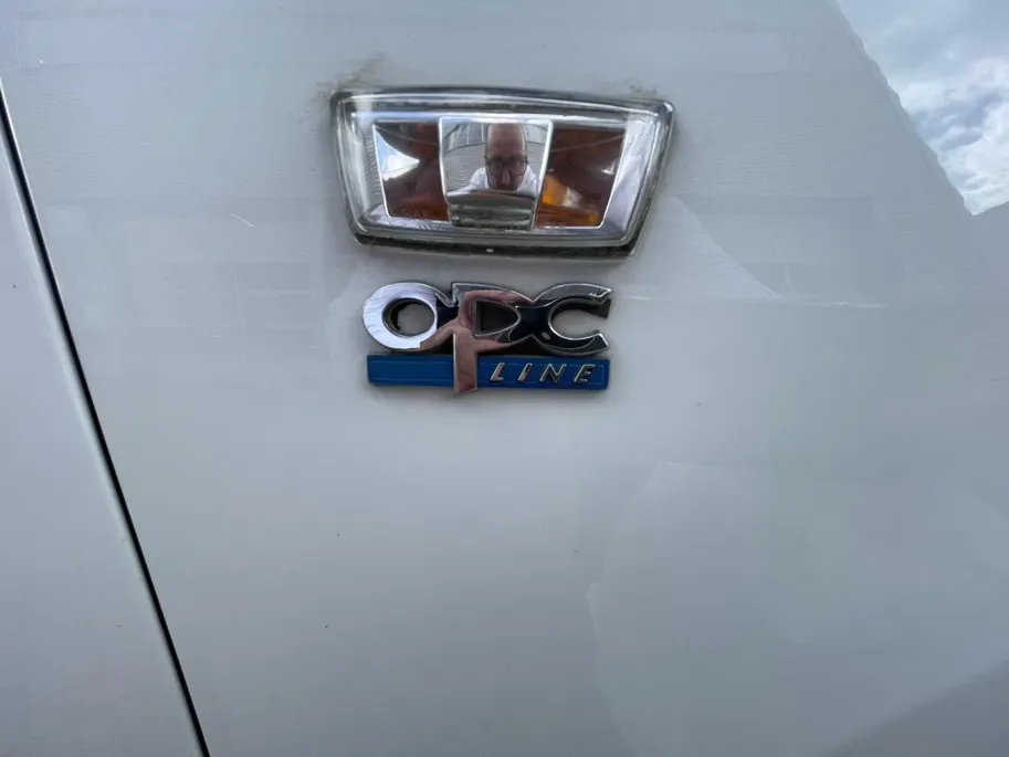 Opel Corsa 1.0 Turbo Cosmo | OPC-Line| Schuif-kanteldak| Dode hoek sensor| Stoel/Stuurverwarming| Climate control|