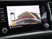 Škoda Kodiaq 1.5 TSI 150pk DSG Sportline Business 7p. · Camera · Wegklapbare Trekhaak · 7 Persoons · Apple/Android Car Play · 19'' Inch · Garantie t/m 27-05-2028 of 100.000km