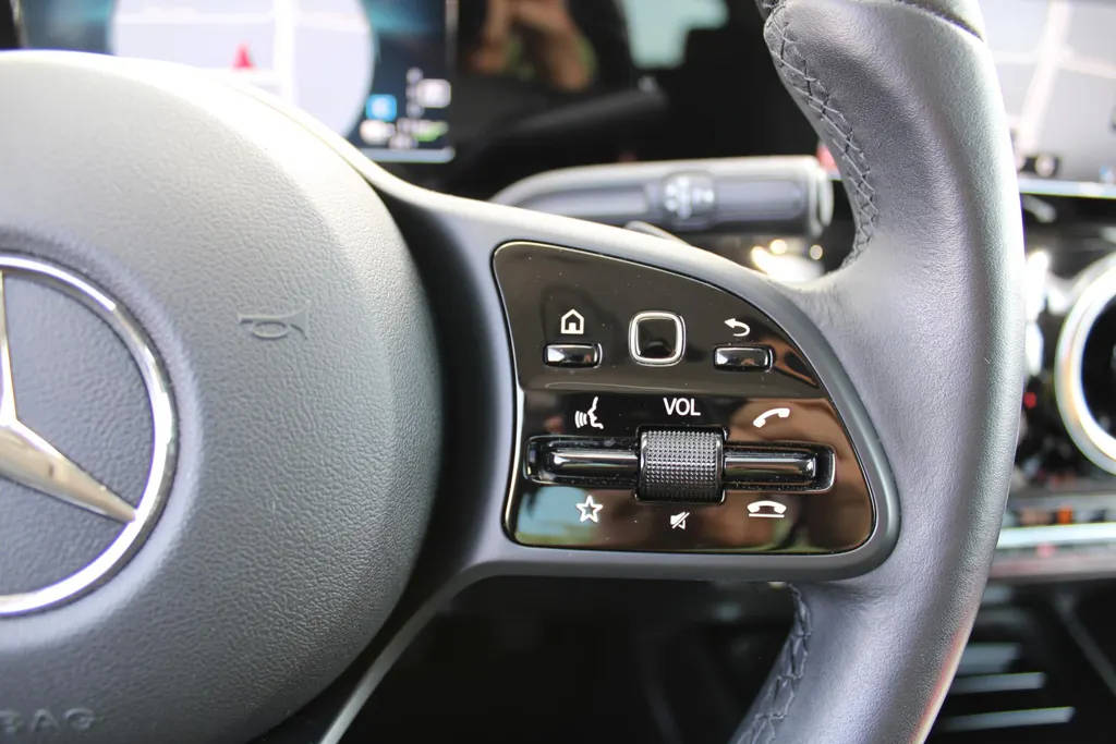 Mercedes-Benz B-Klasse B250e | Plug-in | 218PK | Automaat | 17' LM | Navi | Android Auto/Apple Carplay | Camera | Stoelverwarming |