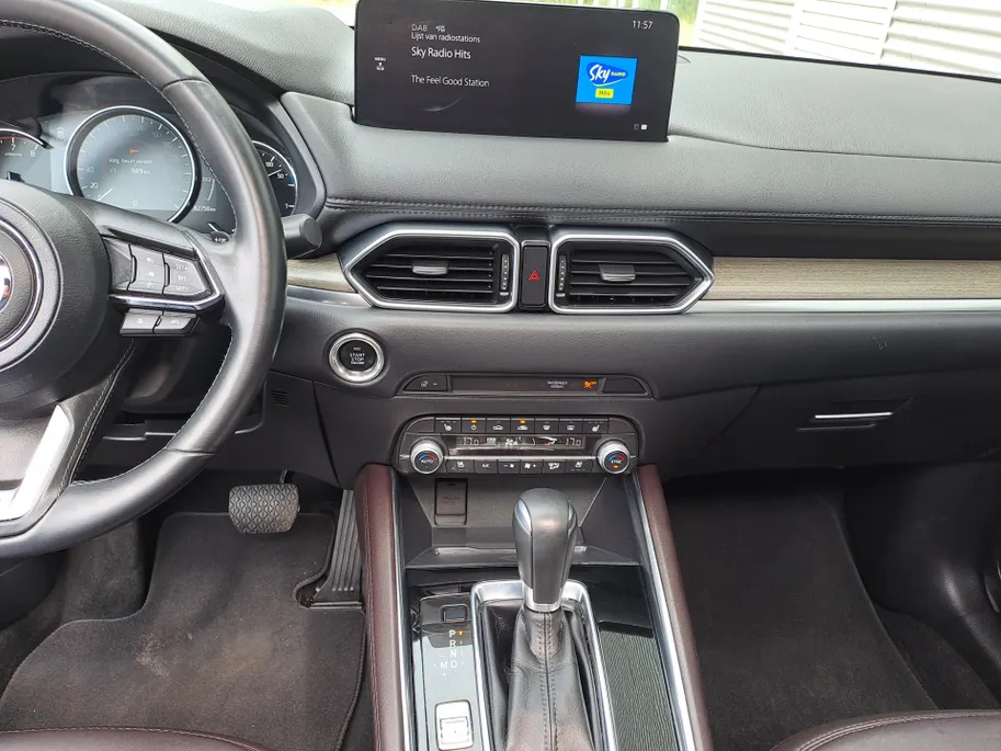 Mazda CX-5 2.5 SkyActiv-G 194 Signature AUTOMAAT | 360 Camera | Stoelverkoeling | Stoelverwarming | Adaptieve Cruise | Schuifdak | Elektr. Achterklep | Apple Carplay/Android Auto | Navigatie | Wegklapbare TREKHAAK