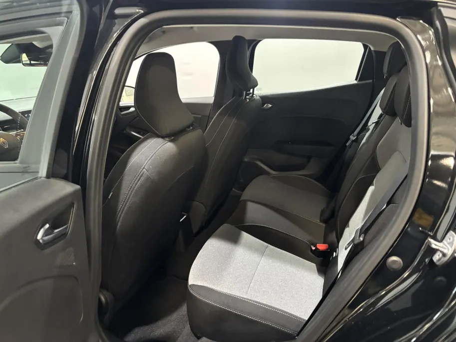 Renault Clio 90PK TCe GPF Evolution | 1e eigenaar | Navi | Parkeersensoren | Apple CarPlay/Android Auto | Licht & Regen Sensor | Digital Cockpit | Airco | Full LED |