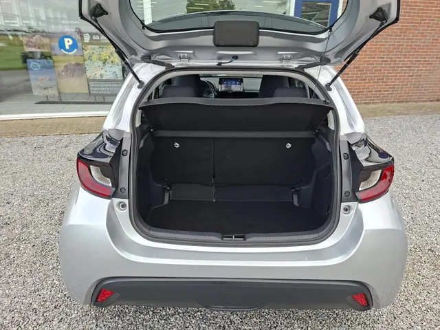 Toyota Yaris 1.5 Hybrid 115 Active CRUISE | NL-auto | rijklaarprijs !!