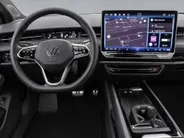 Volkswagen ID.7 Pro Business 286pk 77 kWh · SOH 97,2% · 360 Camera · Head-Up · Alarm · Elek. Trekhaak · Keyless · Elek. Voorstoelen · 20'' Inch · Gratis onderhoud & APK t/m 30-01-2030 · EXTRA INRUILKORTING ·