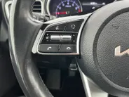 Kia XCeed 1.0 T-GDi ComfortLine | Gratis beurt bij aflevering | All seasons banden | Apple Carplay | Android Auto | Achteruitrijcamera | Climate control | Stoelverwarming | Stuurverwarming |