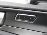 Lynk & Co 01 1.5 | PHEV | Trekhaak | Stoelverwarming | Elek. stoelverstelling + achterklep | Pano dak | Dodehoek detectie | Camera | 20' LM | HK Audio |