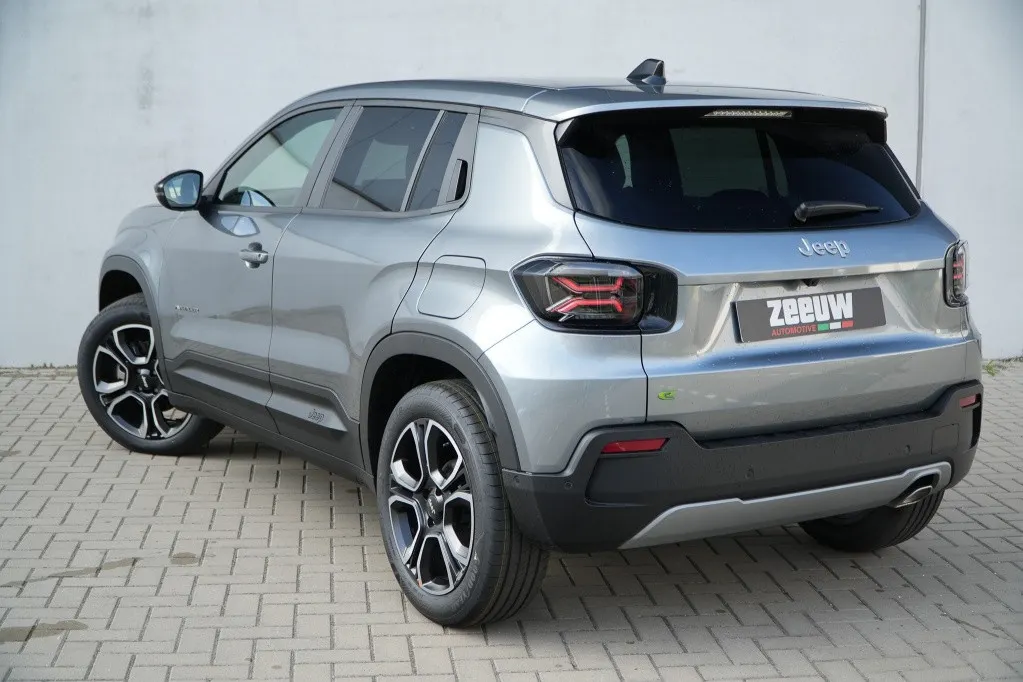 Jeep Avenger 1.2 e-Hybrid Summit | Navi | JBL | Camera | Winter | 18"
