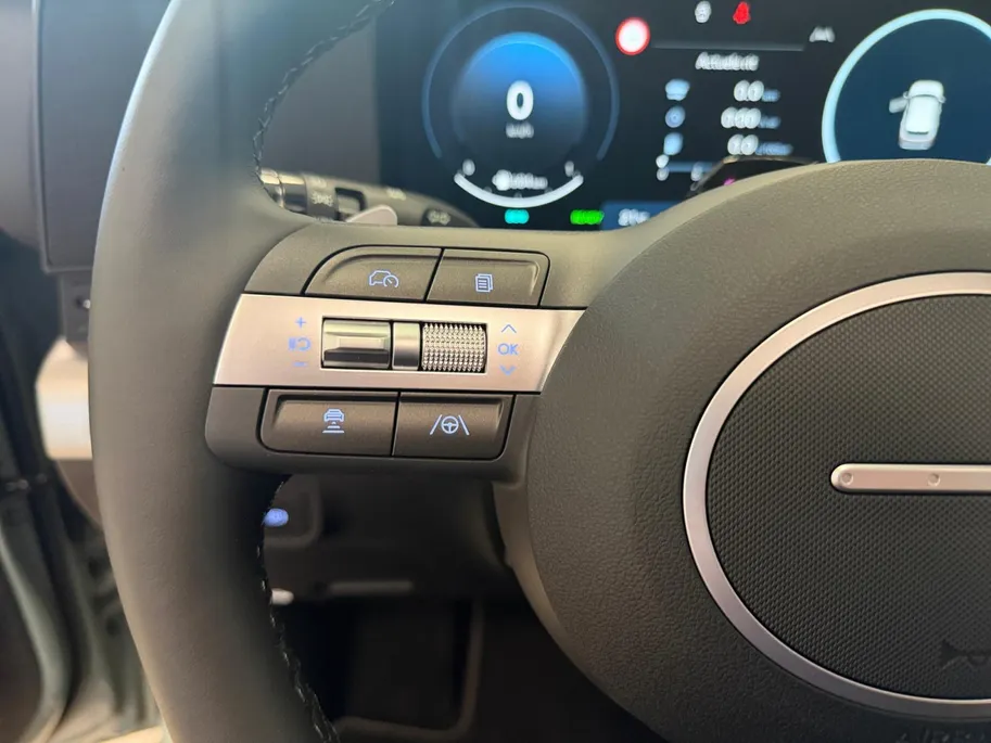 Hyundai Kona 1.6 HYBRID | PREMIUM SKY | OPEN DAK | MIRAGE GREEN |