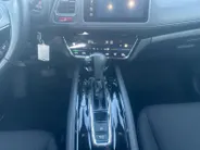 Honda HR-V 1.5 i-VTEC Elegance | AUTOMAAT | NL-AUTO | TREKHAAK | TOPSTAAT | 12 MAANDEN BOVAG GARANTIE |