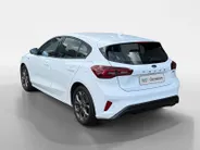 Ford Focus 1.0 EcoBoost Hybrid ST Line | NL-Auto | Dealer Onderhouden | Navigatie | Apple/Android Auto | Parkeersensoren | 12 maanden garantie! |