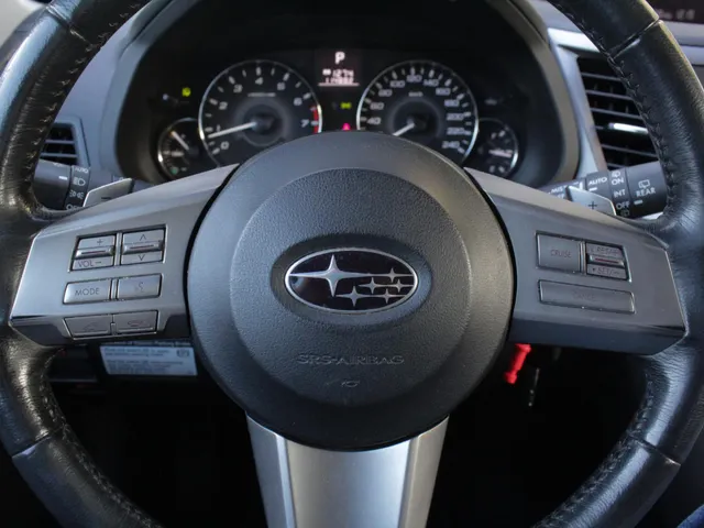 Subaru Outback 2.5i Luxury | Cruise | Clima | Leder | Trekhaak
