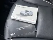 Kia e-Niro ExecutiveLine 64 kWh | Elektrische stoelverstelling | Stoelventilatie | JBL Audio systeem | Elektrisch schuifdak