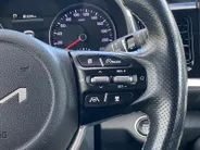 Kia Stonic 1.0 T-GDi MHEV GT-PlusLine | AUTOMAAT | Climate control | Dodehoekdetectie | Stoelverwarming en ventilatie | 17 inch lichtmetalen velgen | Navigatie | Parkeercamera | Elek.  schuif/kanteldak |