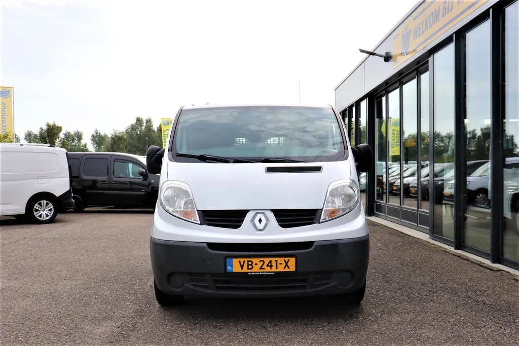 Renault Trafic 2.0 dCi T27 L1H1 Aangepast voor Rolstoelvervoer | | Automaat | Aanpassing voor rolstoelvervoer |