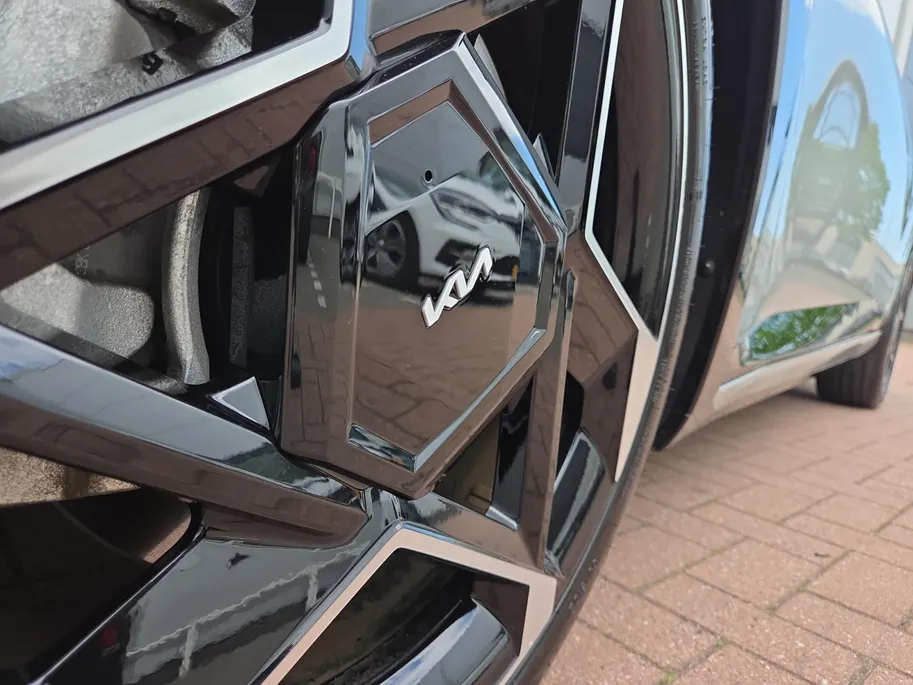 Kia EV4 GT-PlusLine 81.4 kWh Meest luxe uitvoering | 204 PK | Metallic lak | Fabrieksgarantie t/m 6-9-2032 + 3x 1 jaar*| NAP
