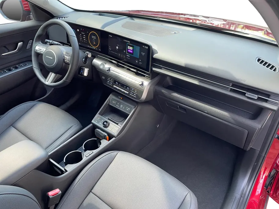 Hyundai Kona Electric Premium 64.8 kWh | Nieuw | Uit voorraad leverbaar | Zeer compleet | 440 km range | Hyundai Rotterdam - Noord |