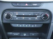 Kia XCeed 1.5 T-GDI MHEV DynamicLine | Android Auto/Apple Carplay | Stoel-/stuurverwarming | 16' LM | Camera | Zeer weinig km |