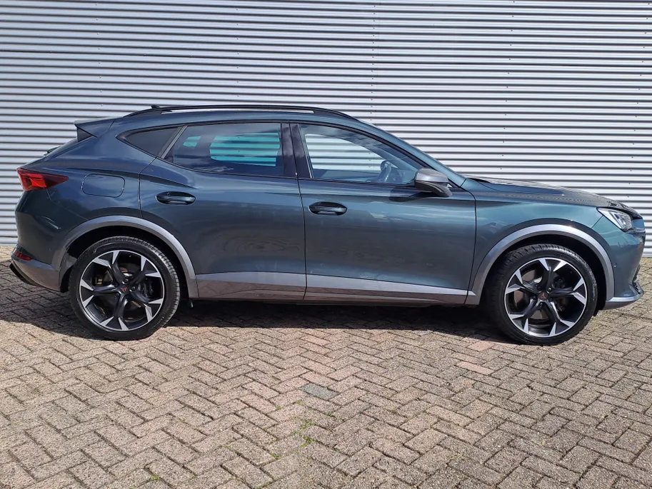 CUPRA Formentor 1.4 e-Hybrid VZ Copper Edition | Voorstoelen verwarmd | Automaat | ECC | Navi | Leer | Stuur verwarmd | Apple Carplay/Android Auto | Cruise control adaptief | SOH 93,6%
