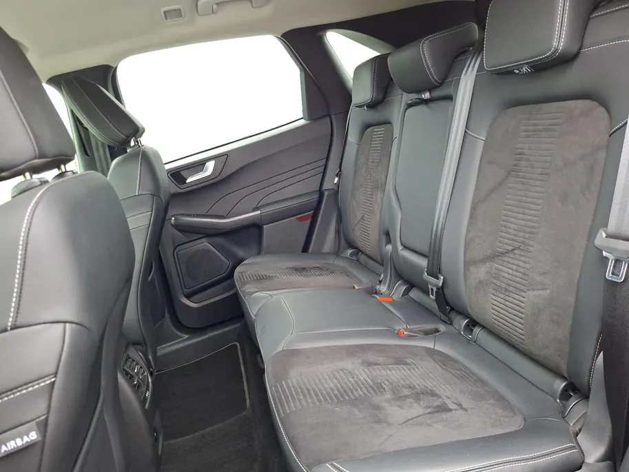 Ford Kuga 2.5 PHEV Active X | Technologypack | 360Camera | Adaptive Cruisecontrol | Dodehoekdetectie | El. Achterklep | B&O Audio | Head-up Display | Matrix Ledkoplampen | Dealer onderhouden! |