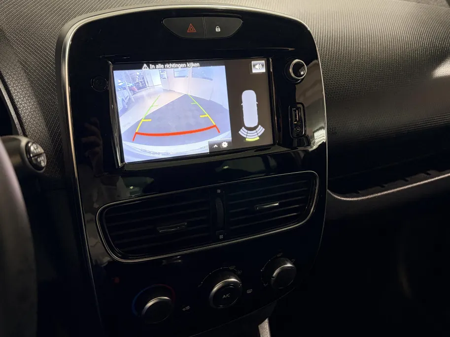 Renault Clio 90PK TCe Limited | Camera | Airco | Cruise Control | Lichtmetalen Velgen | Bluetooth | Keyless Entry | Elektrische Ramen & Spiegels | Parkeersensoren | Armsteun |