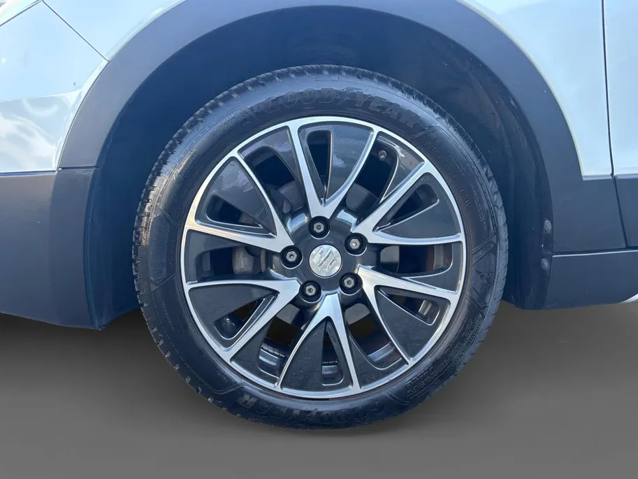 Suzuki S-Cross SX4 1.6 High Executive | Dealer onderhouden | Panoramadak | Trekhaak | Lederen bekleding | Stoelverwarming | 12 maanden garantie! |