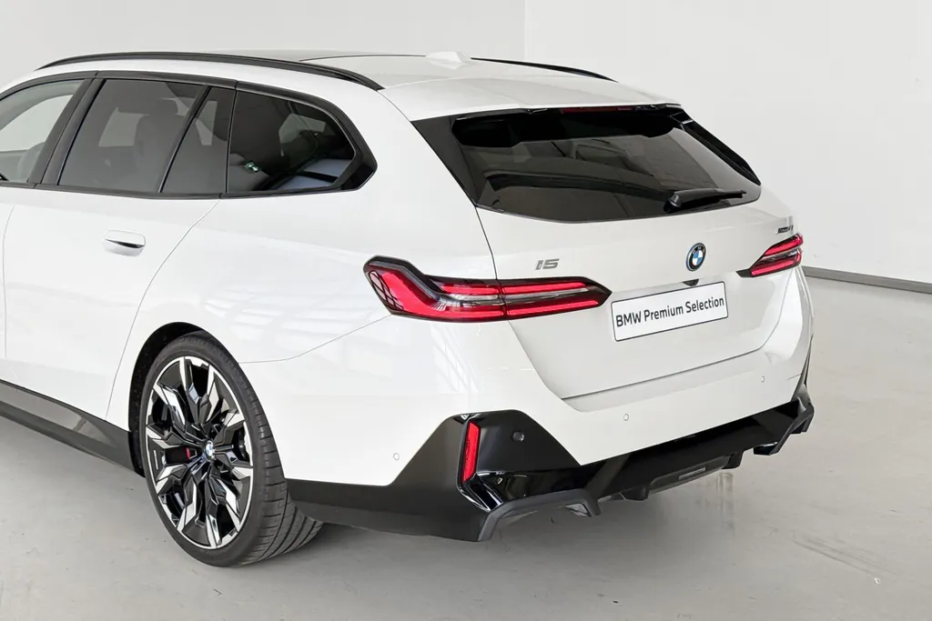 BMW i5 Touring eDrive40 Innovation Pack M Sportpakket Pro