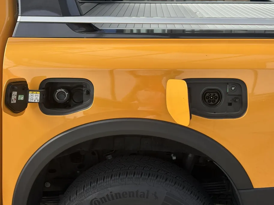 Ford Ranger Wildtrack 2.3 EcoBoost PHEV | Rollertop elektrisch | 2300 W omvormer | 3.500 kg trekgewicht